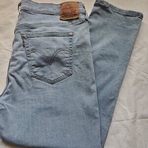 Levi's Boyfriend 33 jeans- light rinse